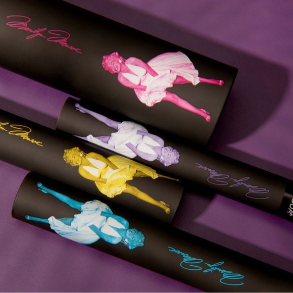 Marilyn Monroe Brush Set - Picture 5 of 7